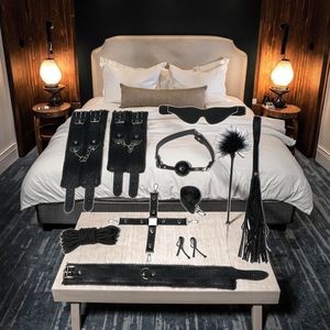 Netphi Lot de 10 Éléments Réglables BDSM pour Adultes : Harnais de Contrainte avec Menottes, Collier, Bandeau et Chatouilleur à Plumes pour Femmes et Couples - Product Image 6