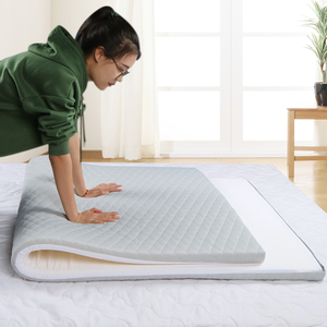 Colchón de espuma viscoelástica de 4 pulgadas, tamaño King, doble capa, cubierta de colchón de espuma viscoelástica de <span class=keywords><strong>Gel</strong></span> de 2 pulgadas para dolor de espalda, soporte medio - Product Image 2