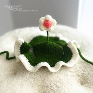 หมวกสัตว์เลี้ยงถักโครเชต์ลายดอกไม้โลลิต้าพร้อมปีกหยักสำหรับแมวและสุนัข - Product Image 3