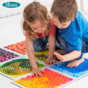 Tapete Sensorial Líquido Colorido, Paquete de 6, Baldosas Educativas de 30 cm para Sala Sensorial, Centro de Terapia - Product Image 1