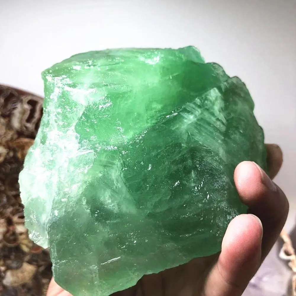 Venta al por mayor Natural <span class=keywords><strong>gran</strong></span> bruto Natural fluorita verde de piedra de cristal