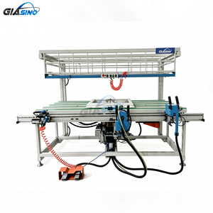 Table d'assemblage pour l'installation de quincaillerie de portes et fenêtres en PVC, conçue pour simplifier le poinçonnage, le rainurage et le vissage des fenêtres. - Product Image 1