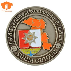 Concevez Votre Propre Militaire Fantaisie Or Et Argent - Product Image 1