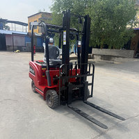 Chariot élévateur électrique compact 1 tonne à batterie plomb-acide, pneus pleins, mât bi-étages pour terrains accidentés et usage en entrepôt – Vente directe usine