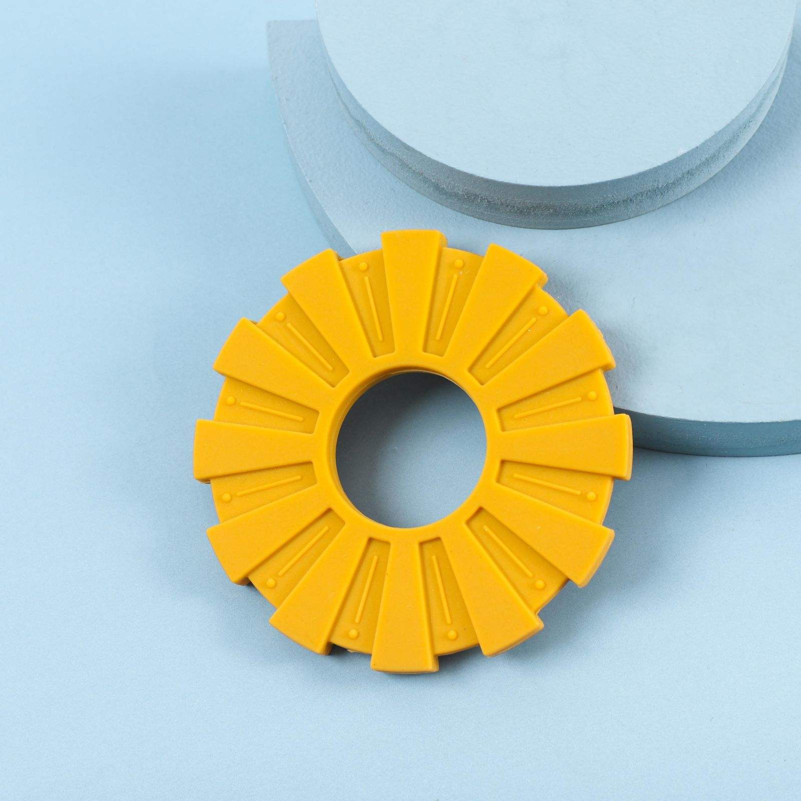 สีเหลือง