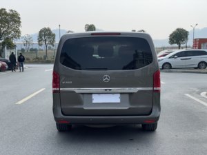 La <span class=keywords><strong>Mercedes</strong></span>-Benz Classe V <span class=keywords><strong>2018</strong></span> 260 Premium Edition National V Professional Car est exportée à bas prix - Product Image 6