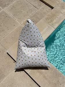 BR สินค้าใหม่ขายดีเบาะนั่งกันน้ำสำหรับเด็กกลางแจ้งเบาะนั่งแบบพกพาสำหรับสระว่ายน้ำตั้งแคมป์ในสวนพัฟพร้อมตาข่ายด้านใน - Product Image 4