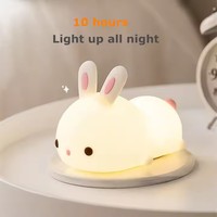 Lampe de nuit tactile LED en silicone avec lapin Chargement USB 16 couleurs à l'intérieur Jouet de chevet doux pour bébé et enfants Cadeau