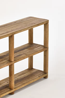 Table d'appoint en pin de style Wabi-sabi, meubles en bois fabriqués à la main complétant le design d'intérieur minimaliste Wabi-sabi