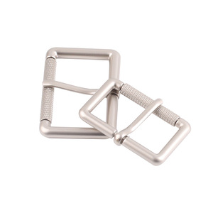 Alloy <b>Rectangle</b> Bar Buckle <b>Mirror</b> Electroplating Silver For Bags Durable Pipe Buckle 125-1-1 - Product Image 1