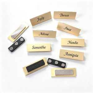 Etiqueta de Identificación Magnética Personalizada al por Mayor con Imán Fuerte para Personal de Hotel - Product Image 1
