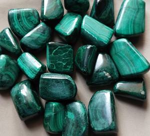 Malachite de haute qualité, pierres précieuses roulées, formes variées, pour la fabrication de bijoux, prix de gros - Product Image 1