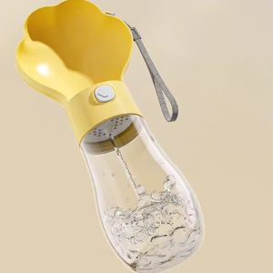 Bouteille d'eau portable et réutilisable pour chien en PP, écologique, design moderne/classique, pour les animaux de compagnie en extérieur - Product Image 2