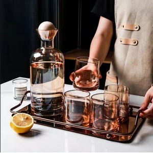 <span class=keywords><strong>Carafe</strong></span> à eau en verre ambré nordique de luxe 42oz pichet et 4 gobelets ensemble 1200ml verres - Product Image 4