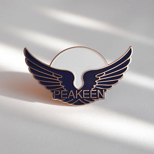 PeaKeen vente en gros badges d'avion d'avion personnalisés épingles en métal émail souple épinglettes de compagnie aérienne pour vêtements - Product Image 4