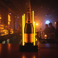 Support d'affichage de bouteilles de vin en acrylique LED personnalisé, présentoir lumineux pour bouteilles d'alcool, pour bar, magasin de vin, vitrine de magasin de détail, OEM