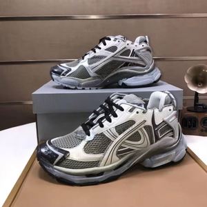 รองเท้าผ้าใบวิ่งคุณภาพสูง ดีไซน์หรูหรา สำหรับผู้ชายและผู้หญิง รองเท้ากีฬาลำลอง รองเท้าวิ่งทรง Chunky ระบายอากาศได้ดี สไตล์รองเท้าเดิน - Product Image 4