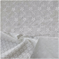 Tissu en coton 100% avec dentelle ajourée, broderie ajourée, tissu pour vêtements, motif floral sculpté, perforé, mode féminine
