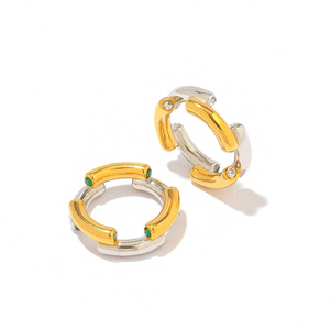 แหวนสแตนเลสทรงเรขาคณิต ชุบทอง 18k ประดับเพชร สำหรับทุกเพศ ใส่ได้ทุกวัน - Product Image 4