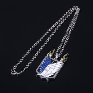 Anime Shingeki no Kyojin collar alas <span class=keywords><strong>de</strong></span> la libertad desmontable Mini arma colgante <span class=keywords><strong>de</strong></span> Metal ataque en Titán llavero - Product Image 5