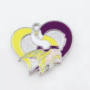 Dijes de Joyería en Forma de Corazón con Logo de Equipo de Fútbol Americano <span class=keywords><strong>NFL</strong></span> para Llaveros al por Mayor - Product Image 6