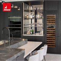 Armoire à vin de luxe sur mesure Allandgroup, en bois noir, avec rangement, meuble de cuisine en kit avec îlot central