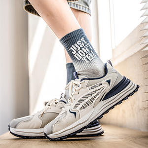 รองเท้าผ้าใบผู้ชาย DSYX ขายส่งยอดนิยม รุ่นใหม่ ระบายอากาศได้ดี ดีไซน์ทันสมัย เหมาะสำหรับวิ่งและใส่ลำลอง สวมใส่สบายสไตล์เรโทร - Product Image 2