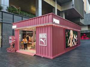 Creative design <strong>Exhibition</strong> <strong>Booth</strong> Roadshow Glass Wood Stainless Steel Lighting Belt Display Road Show for Retailing Store - Product Image 3
