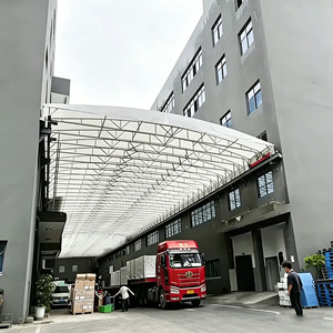 Auvent de terrasse motorisé robuste à <span class=keywords><strong>toit</strong></span> rétractable en tissu PVC, couverture coulissante électrique pour extérieur et jardin - Product Image 2