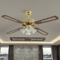 Ventilateur de plafond de style traditionnel à 4 pales avec lampe, télécommande, refroidissement par air, moteur AC