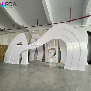 LEDA Toile de fond acrylique Exquisite Wedding Pros Luxury Cre Large Geometric Unique Wedding Backdrop - Product Image 1