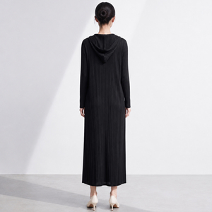 Robe longue plissée décontractée chic pour femme grande taille Miyake, en tissu métallisé uni, avec ceinture, taille naturelle, pour l'été et l'automne - Product Image 5