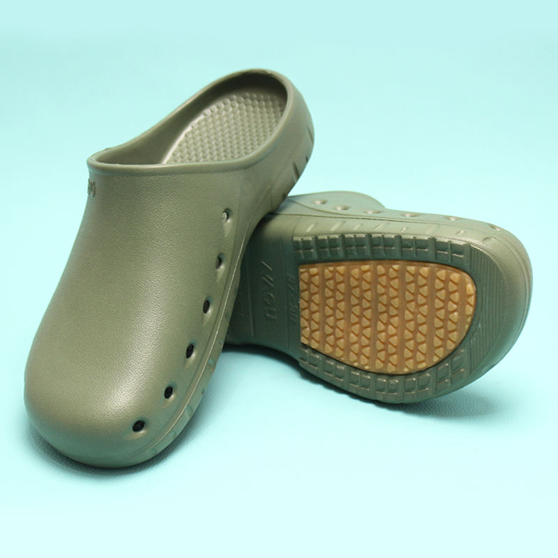 สีเขียว