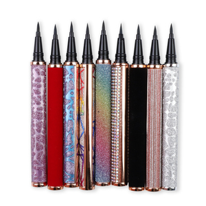 Design coloré colle à <span class=keywords><strong>cils</strong></span> noir <span class=keywords><strong>transparent</strong></span> imperméable <span class=keywords><strong>eyeliner</strong></span> crayon colle stylo oem coloré <span class=keywords><strong>eyeliner</strong></span> adhésif - Product Image 4