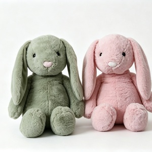 Par de conejitos de peluche personalizados en rosa y verde, paquete doble de conejos de peluche de orejas largas, juego de peluches de conejos sentados. - Product Image 5