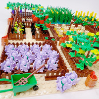 Jeu de construction MOC Jardin potager : Scène d'assemblage de blocs à petites particules pour ferme, verger et potager, avec citrouille, raisin et parterre de fleurs