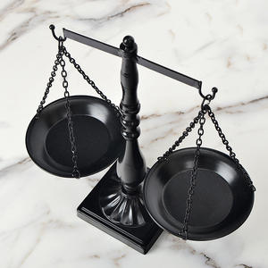 Vente en gros de nouveaux ornements d'échelle d'équilibre décoratifs pour la maison en métal vintage de style européen pour la décoration de bureau de <span class=keywords><strong>cabinet</strong></span> d'avocats - Product Image 3