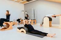 Reformer de Pilates de Madera de Arce y Roble en Oferta para Gimnasios y Clínicas de Fisioterapia