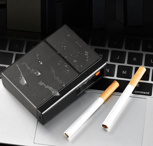 حافظة سجائر عصرية متعددة الوظائف مع ولاعة إلكترونية قابلة لإعادة الشحن للهدايا الترويجية - Product Image 4