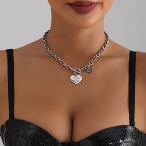 Européen et Américain Cross-Border Punk Metal Clavicule Disco Trendy Female Internet Celebrity Thick Chain Heart Necklace - Product Image 1