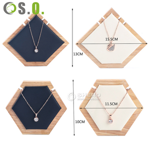 Expositor de Collares de Madera Maciza Duradero, Expositor de Joyería de Lujo de Larga Duración para Joyerías, Venta al por Mayor de Alta Calidad - Product Image 6