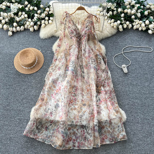 Vestido estampado de lujo, vestido estampado en la cintura con lazo, vestido acampanado de malla de gasa con detalles de diseño y dobladillo acampanado - Product Image 3