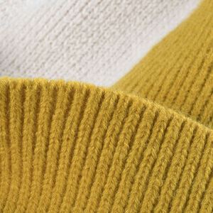 Hiver Nouveau Left Right Color Matching Ladies Fashion Woolen Warm Beanie Hat Pullover Knitted Earflaps Cap - Product Image 3