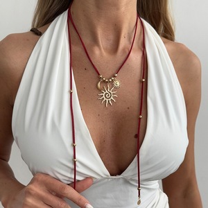 Collar con Colgante Étnico de Sol y Luna Chapado en Oro para Mujer, Gargantilla de Terciopelo con Cadena Ajustable - Product Image 2