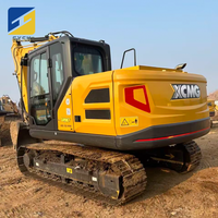 Excavatrice sur chenilles d'occasion XE135GA, 2500 heures de fonctionnement, pour travaux municipaux, pose de canalisations et aménagement paysager
