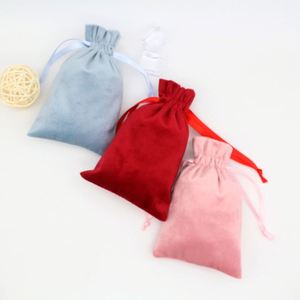 Bolsa de Regalo Extra Grande de Terciopelo Suave Reciclable con Cordón, Bordado y Logotipo Personalizado - Product Image 5