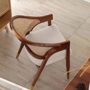 Sedia da Pranzo in Rattan di Alta Qualità per Casa Hotel Ristoranti e Caffetterie - Arredamento dal Design Moderno per Ristoranti - Product Image 5