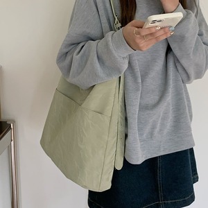 Sac fourre-tout pour femmes, grande capacité, vert rose, couleur unie, poche zippée, sac à bandoulière décontracté pour les déplacements, sac sous le bras, été 2024 - Product Image 4