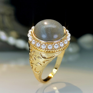 Anello Etnico Vintage Intagliato da Donna, Anello di Tendenza Stile Retrò, Elegante Accessorio per Dito - Product Image 3
