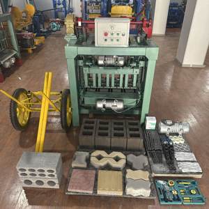 Venta caliente cuadrado hueco ladrillo cemento ladrillo para plantar flores máquina de fabricación de ladrillos - Product Image 2